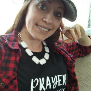 Meet your Posher, Abi